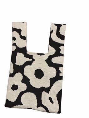Black & White Floral Knot Bag - Women